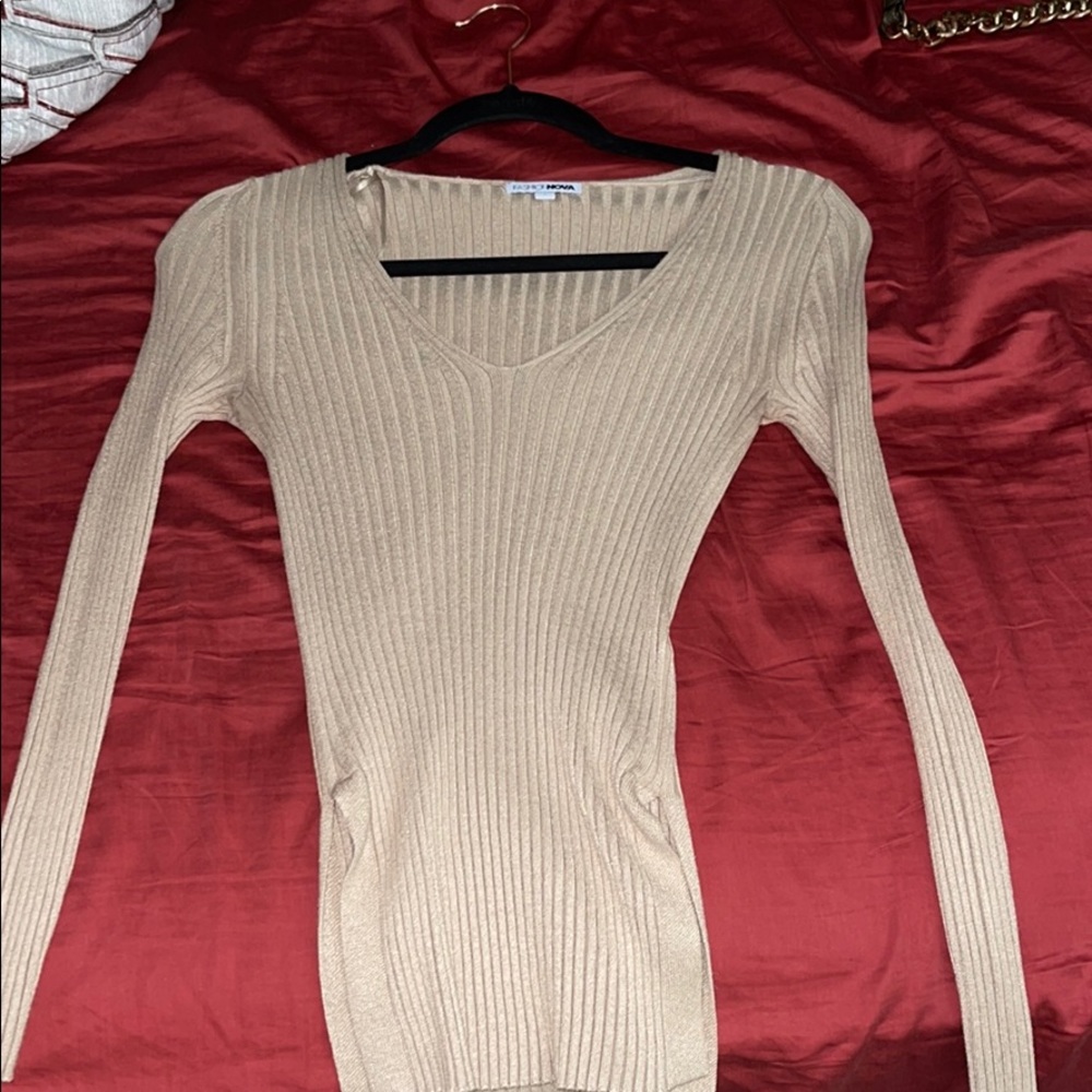 Nude sweater